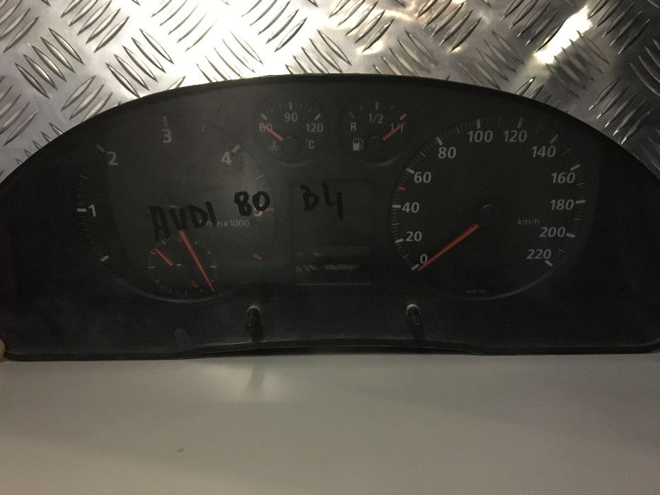 Licznik Zegar AUDI 80 B4 ADAX Koźle