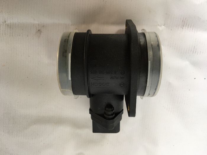 BOSCH Przepływomierz masowy powietrza BMW E81 E87 ADAX