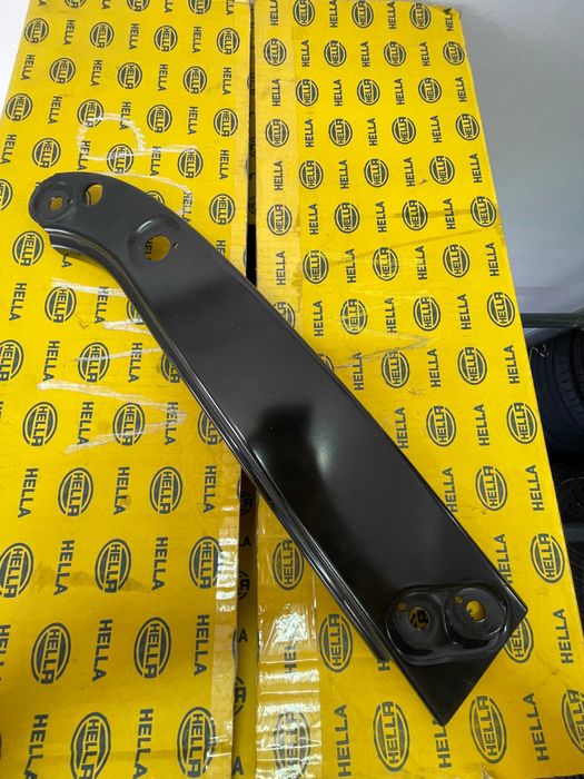 Wspornik Łącznik Pasa Przedniego VW UP Adax Koźle