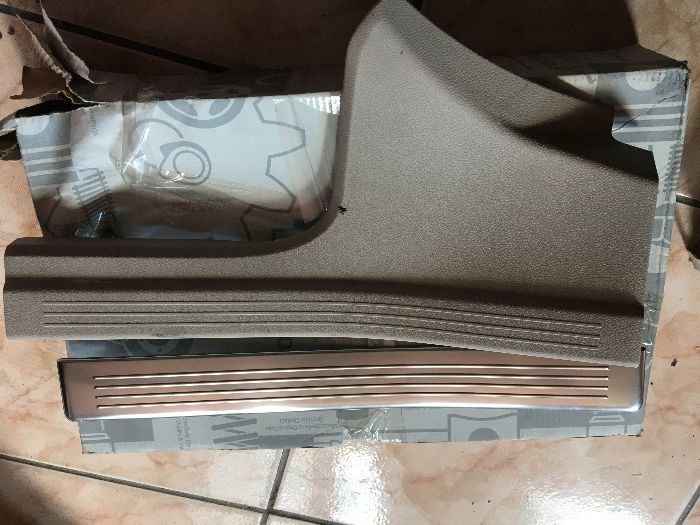 Listwa Progowa MERCEDES Klasa E W212 ADAX Koźle