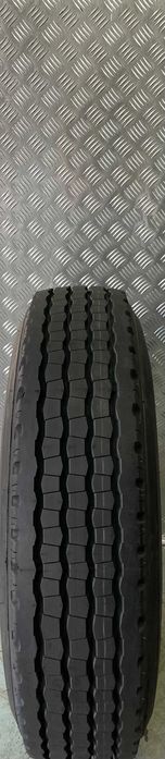 Opona Ciężarowa Dunlop SP111 Prowadząca 9,5R17 Adax Koźle
