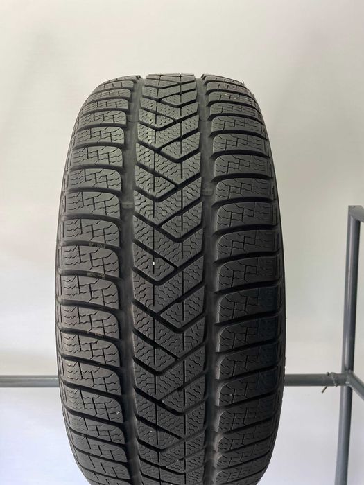 Opona Zima Pirelli Sotto Zero 3 Winter 245/45R19 Adax Koźle